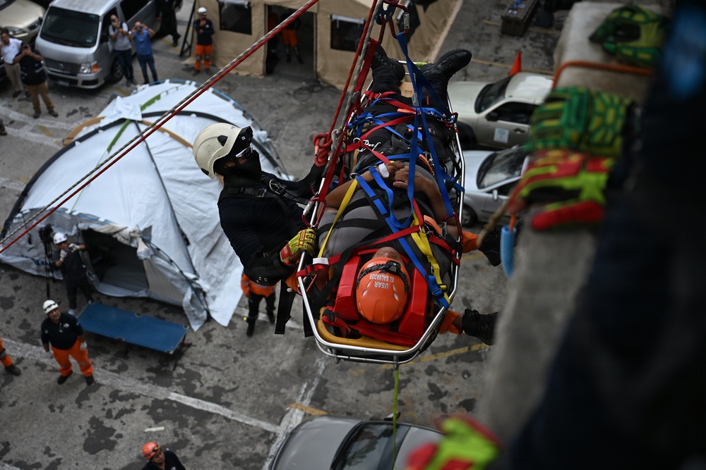 Urban Search and Rescue El Salvador hosts HA/DR culminating exercise