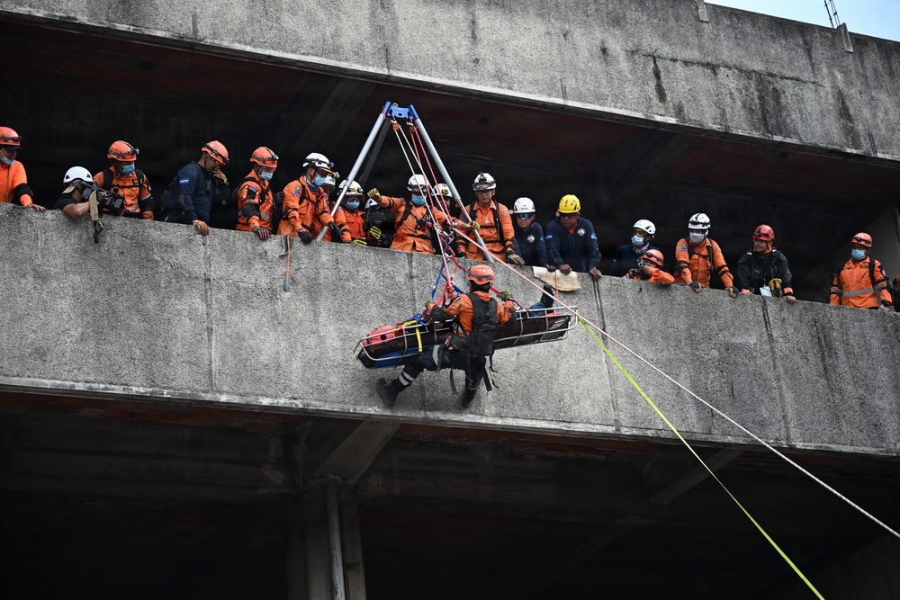 Urban Search and Rescue El Salvador hosts HA/DR culminating exercise