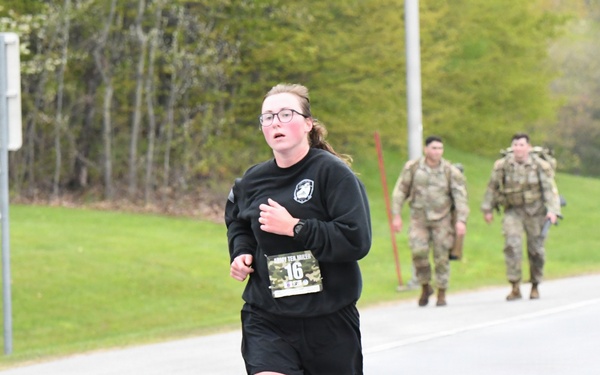 Fort Drum Soldiers run qualifier race to join Army Ten-Miler Team