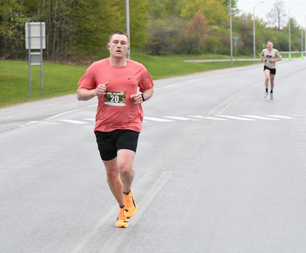 Fort Drum Soldiers run qualifier race to join Army Ten-Miler Team