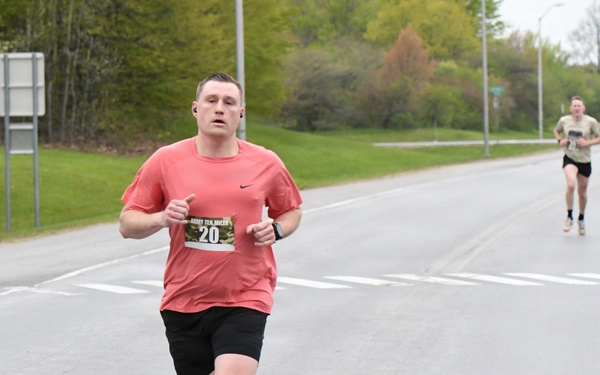 Fort Drum Soldiers run qualifier race to join Army Ten-Miler Team