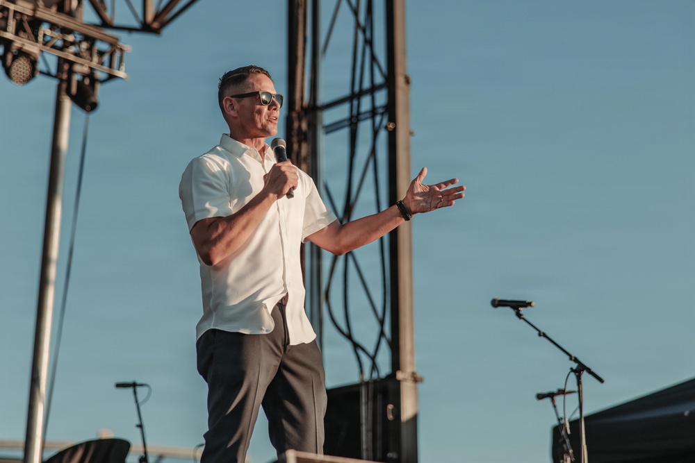 Sgt. Maj. Carlos A. Ruiz makes guest appearance at We Salute You concert aboard MCAGCC