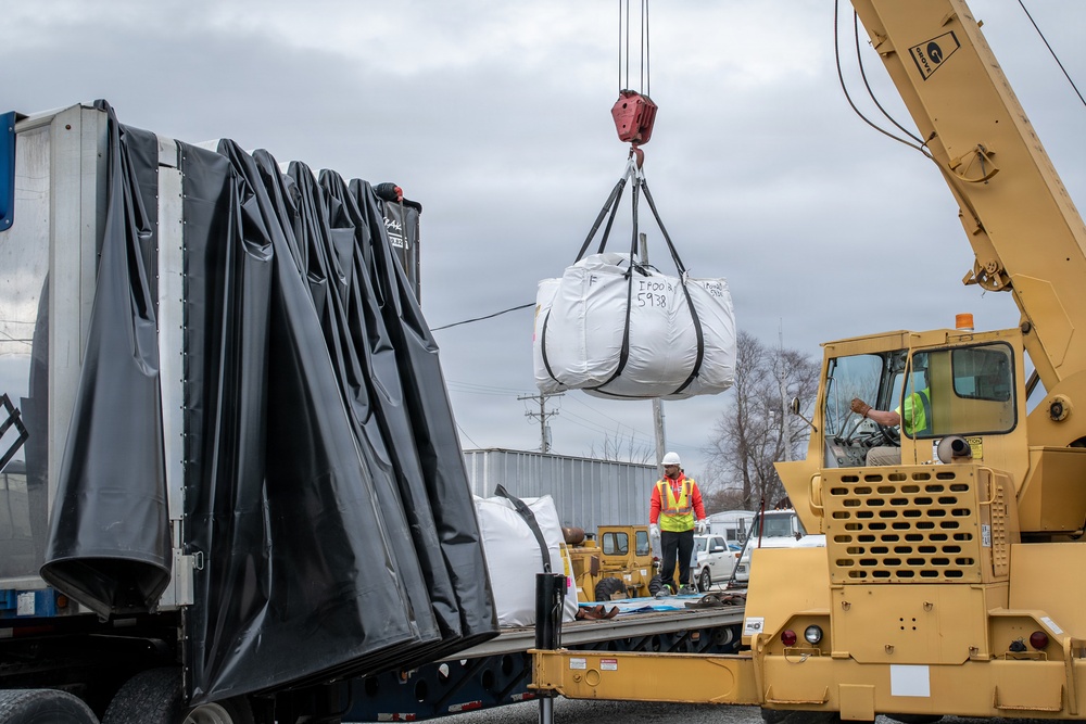 Safely Moving FUSRAP Material by Rail