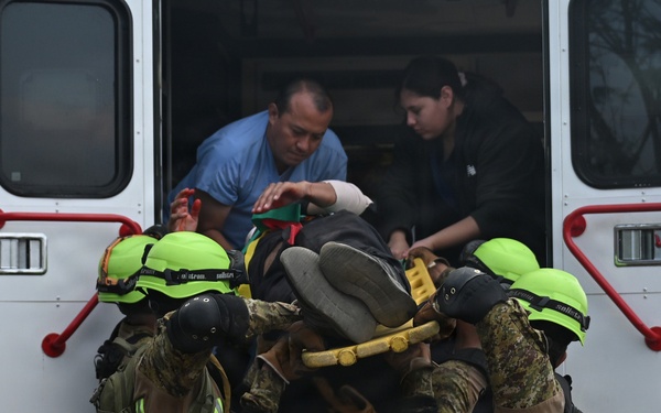 Salvadoran soldiers host HA/DR exercise