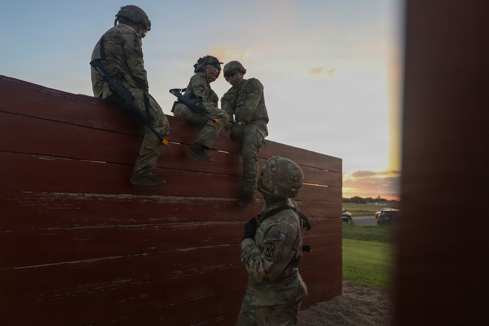 1st Medical Brigade Best Squad competition, Obstacle Course
