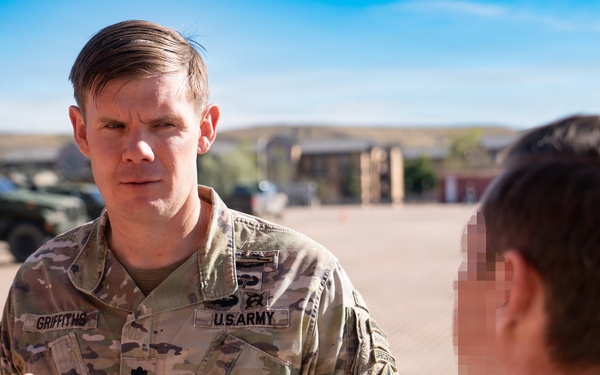10SFG(A) Commander visits 4th Battalion
