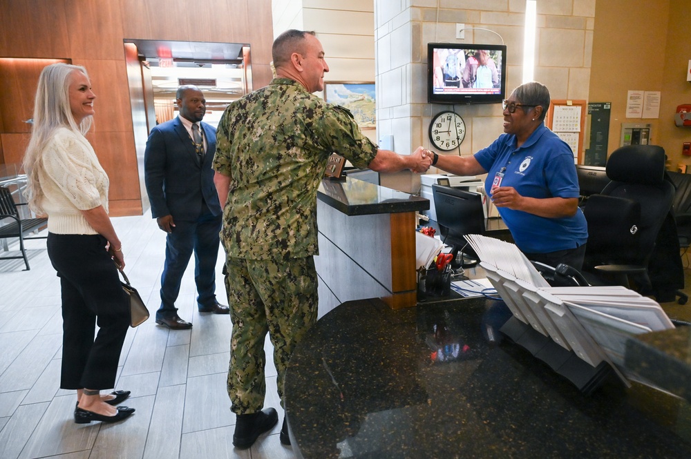 MCPON John Perryman and Navy OAL visit Armed Forces Retirement Home in Washington, D.C.