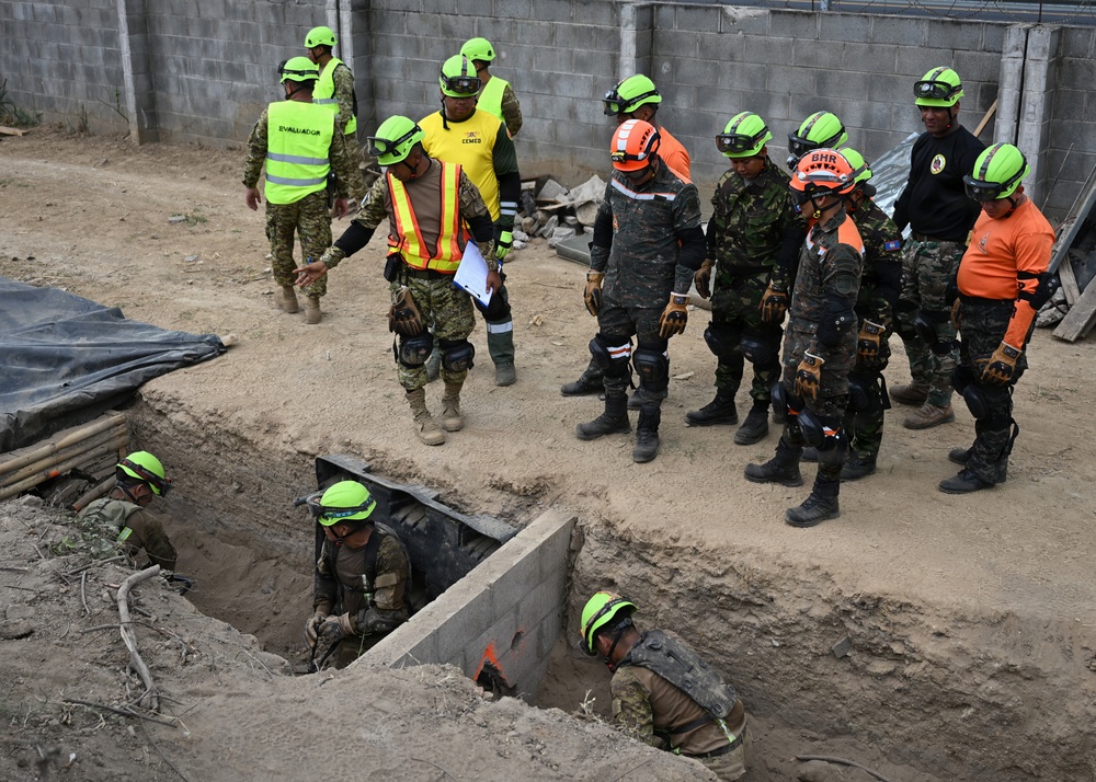Salvadoran soldiers host HA/DR exercise