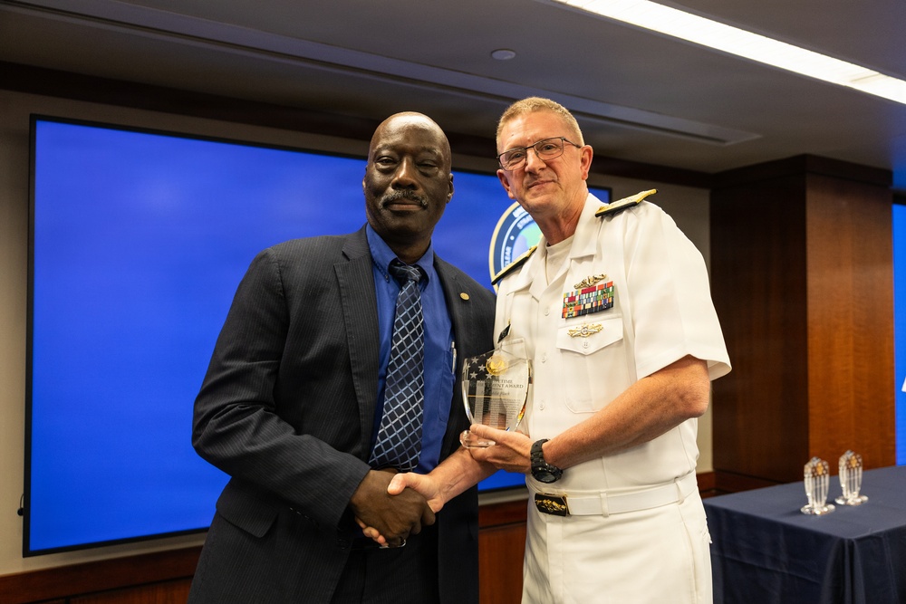 Director of Portfolio Acquisition Executive Strategic Systems Programs Recognizes Six Individuals for Outstanding Contribution to Strategic Deterrence Mission