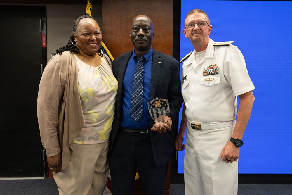 Director of Portfolio Acquisition Executive Strategic Systems Programs Recognizes Six Individuals for Outstanding Contribution to Strategic Deterrence Mission