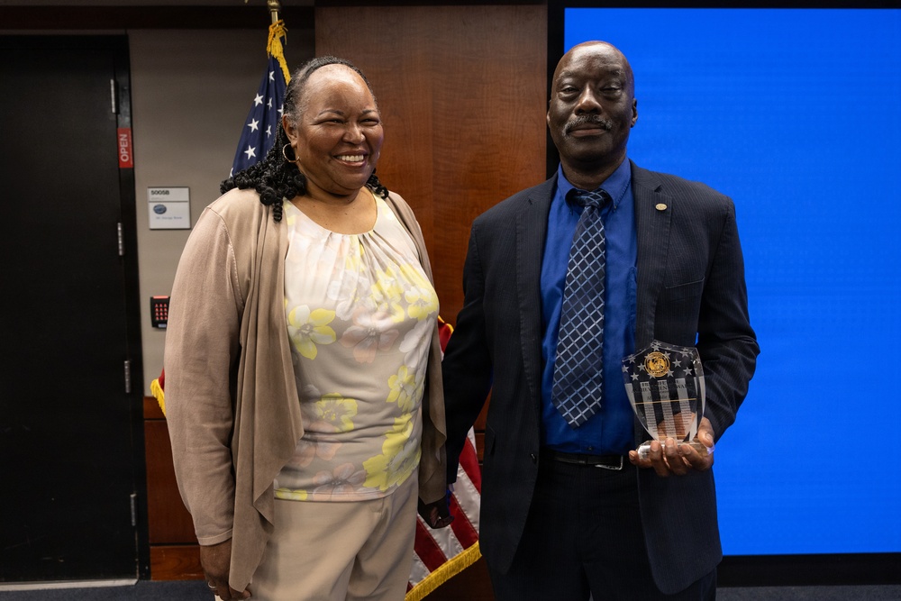 Director of Portfolio Acquisition Executive Strategic Systems Programs Recognizes Six Individuals for Outstanding Contribution to Strategic Deterrence Mission
