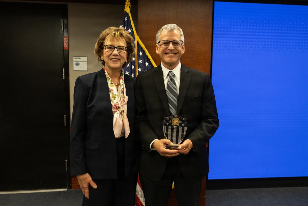 Director of Portfolio Acquisition Executive Strategic Systems Programs Recognizes Six Individuals for Outstanding Contribution to Strategic Deterrence Mission