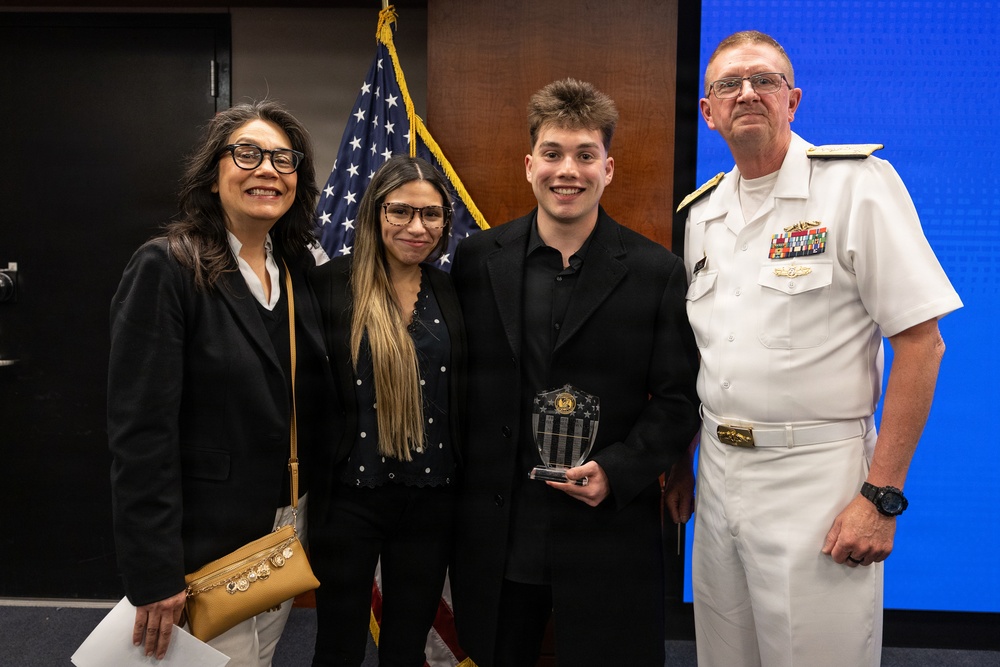 Director of Portfolio Acquisition Executive Strategic Systems Programs Recognizes Six Individuals for Outstanding Contribution to Strategic Deterrence Mission