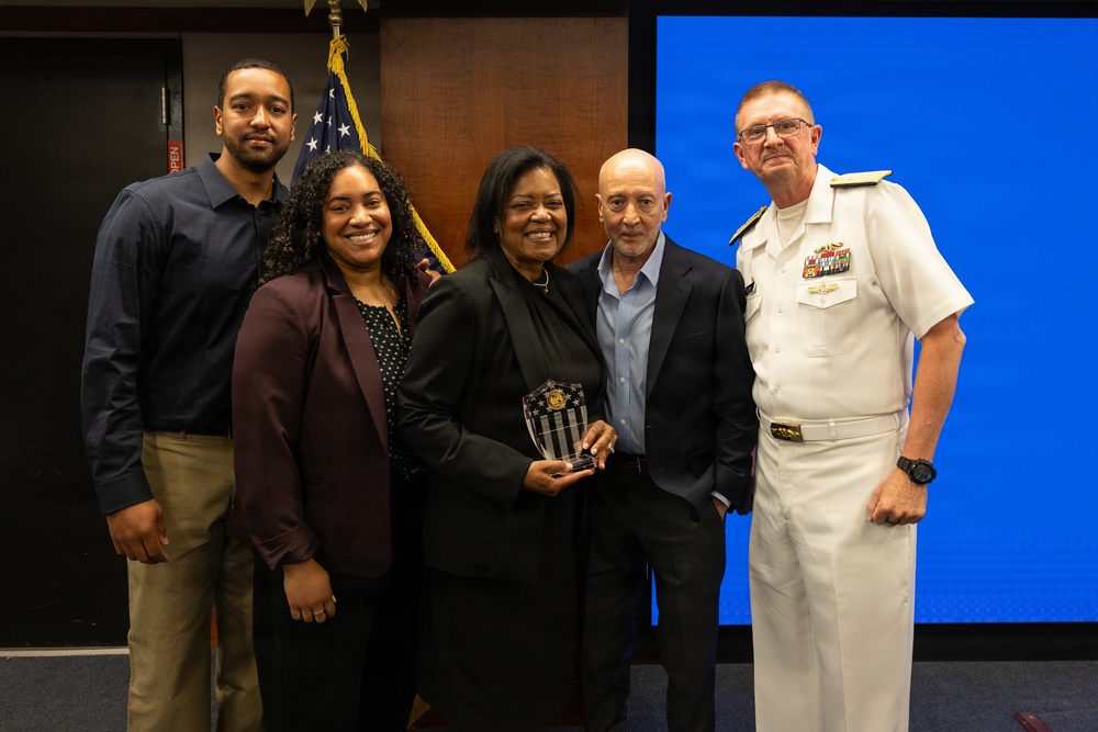 Director of Portfolio Acquisition Executive Strategic Systems Programs Recognizes Six Individuals for Outstanding Contribution to Strategic Deterrence Mission