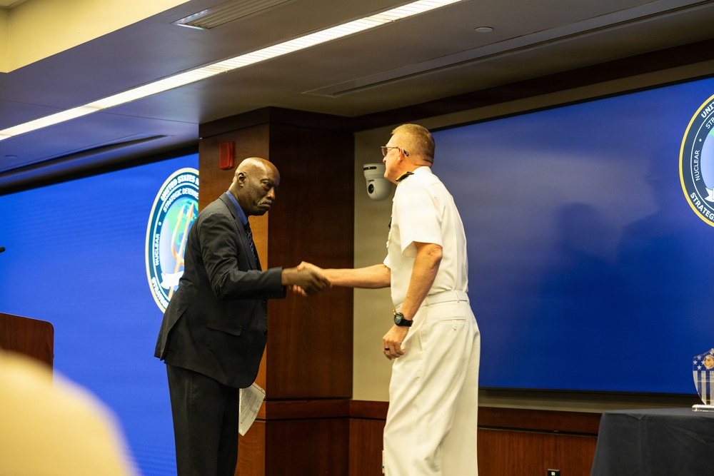Director of Portfolio Acquisition Executive Strategic Systems Programs Recognizes Six Individuals for Outstanding Contribution to Strategic Deterrence Mission