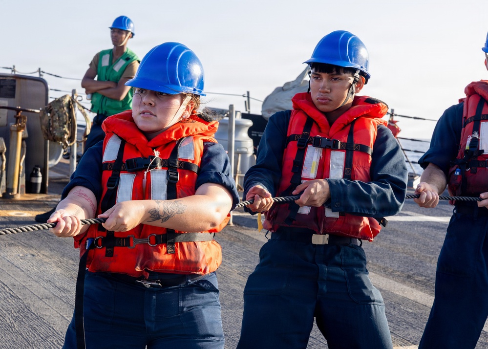 USS Donald Cook (DDG 75) Underway