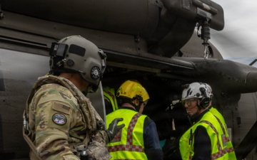 U.S. MEDEVAC team conducts medical evacuation training during Saber Strike