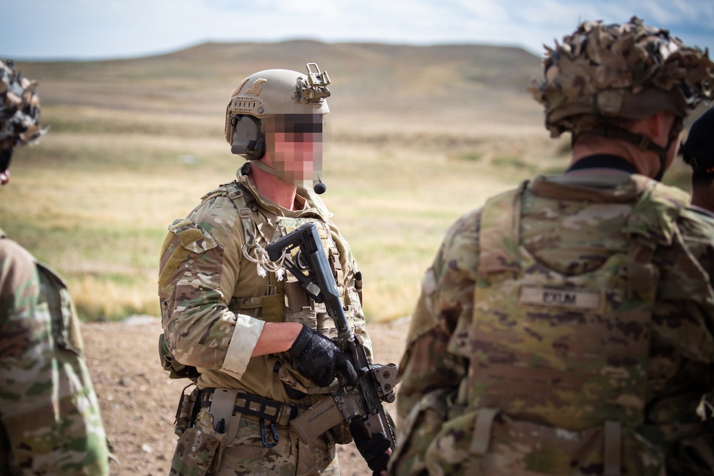 10th SFG(A) and 4ID Conduct Trench LFX