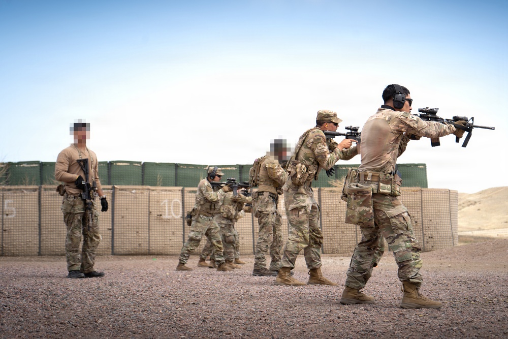 10th SFG(A) and 4ID Conduct Trench LFX