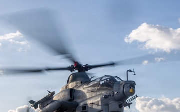 22nd MEU(SOC) | VMM-263 (Reinforced) Flight Operations Aboard USS Fort Lauderdale