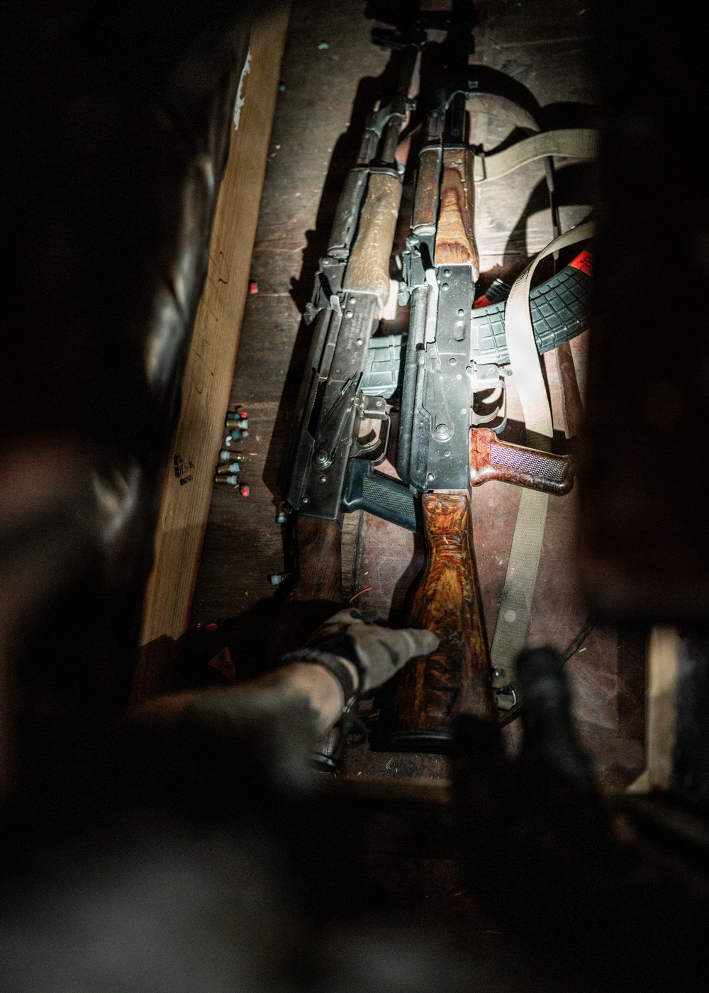EOD Technicians Conduct a Shipboard Ordnance Clearance Drill