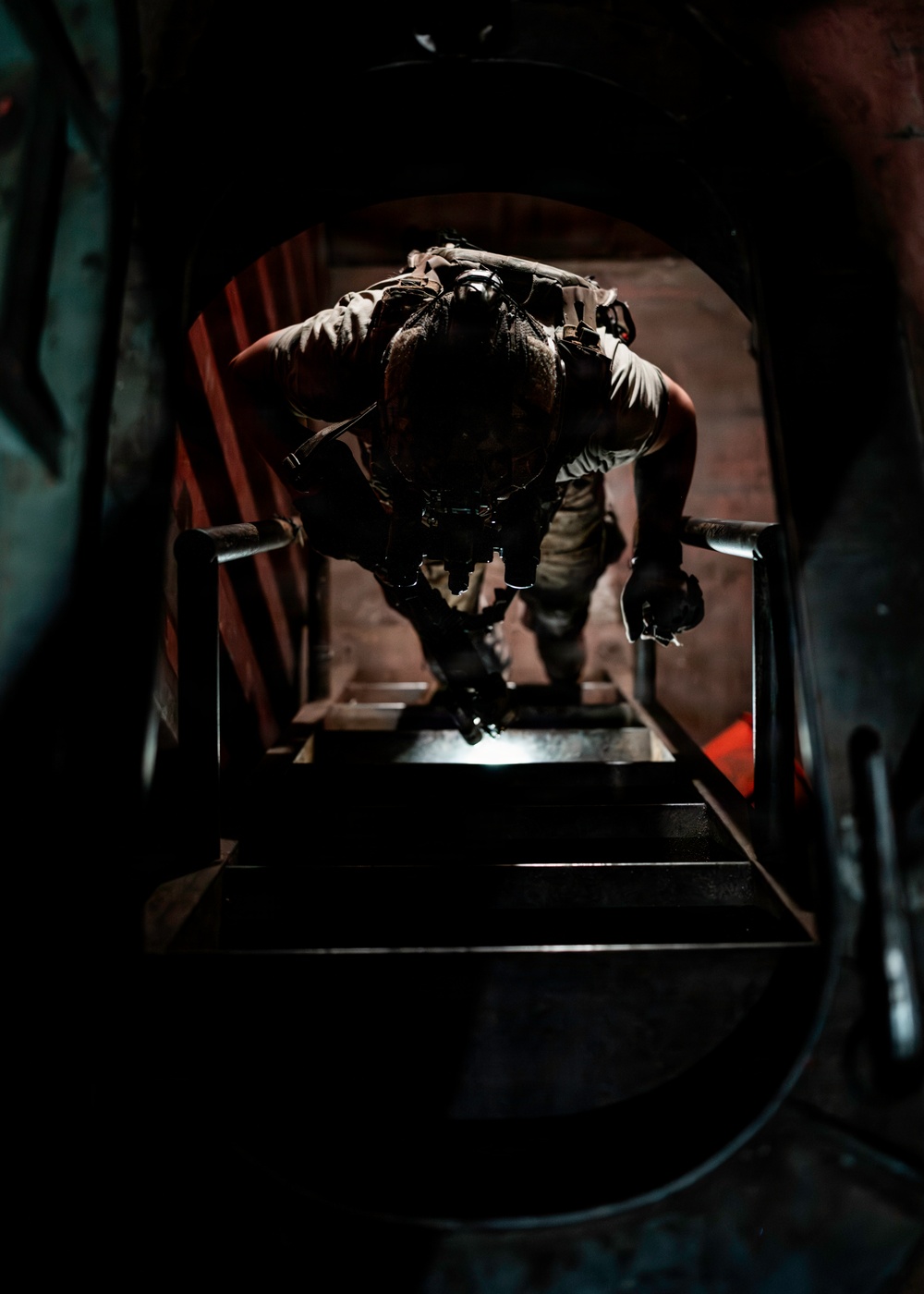 EOD Technicians Conduct a Shipboard Ordnance Clearance Drill
