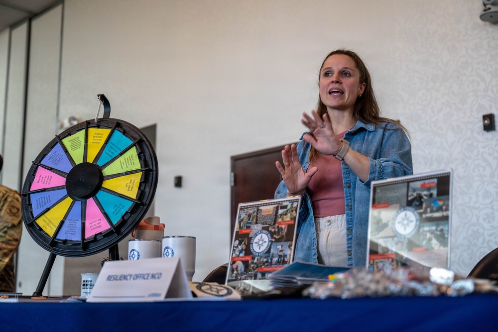 Airmen Connect with Career Opportunities at Scott AFB Job Fair
