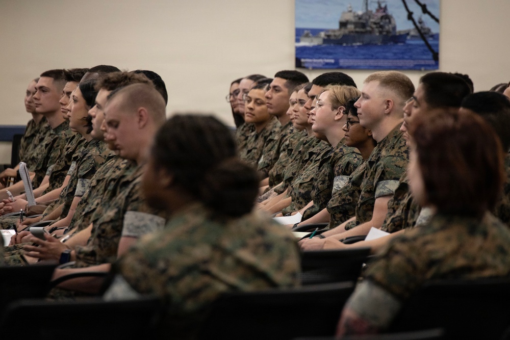 SMMC visits Defense Information School