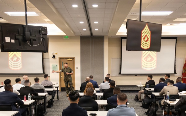 SMMC visits Defense Information School