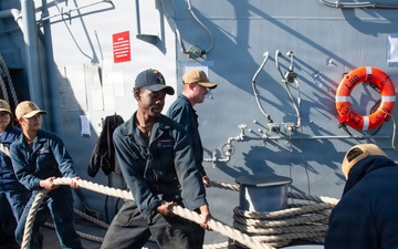 USS Essex conducts sea and anchor