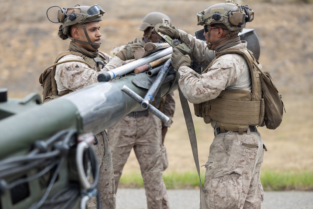 BLT 2/4 Conducts an Artillery Raid
