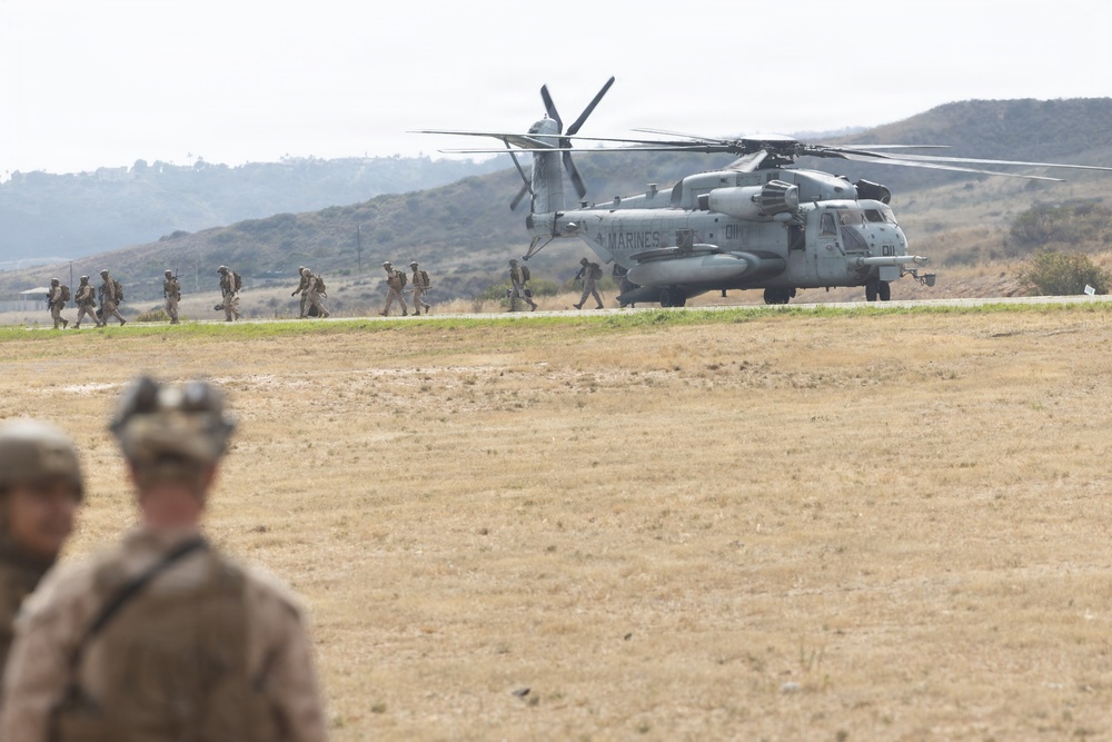 BLT 2/4 Conducts an Artillery Raid