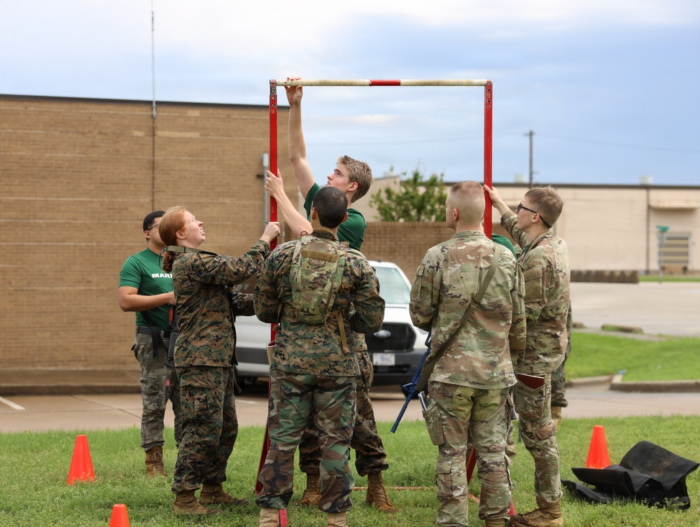 Marine Officer Candidates Train for OCS in Fort Worth