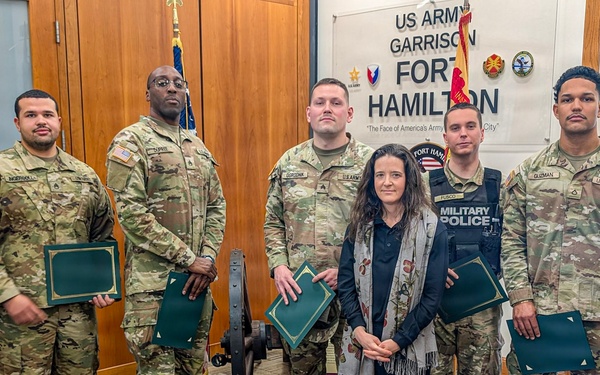 Fort Hamilton Commander Recognizes 430th MP Detachment for Support to Installation Security