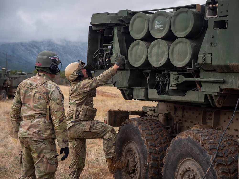 3-157 FAR Conducts HIMARS Exercise