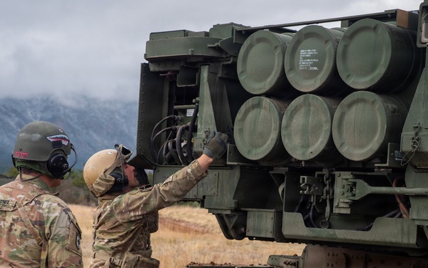 3-157 FAR Conducts HIMARS Exercise