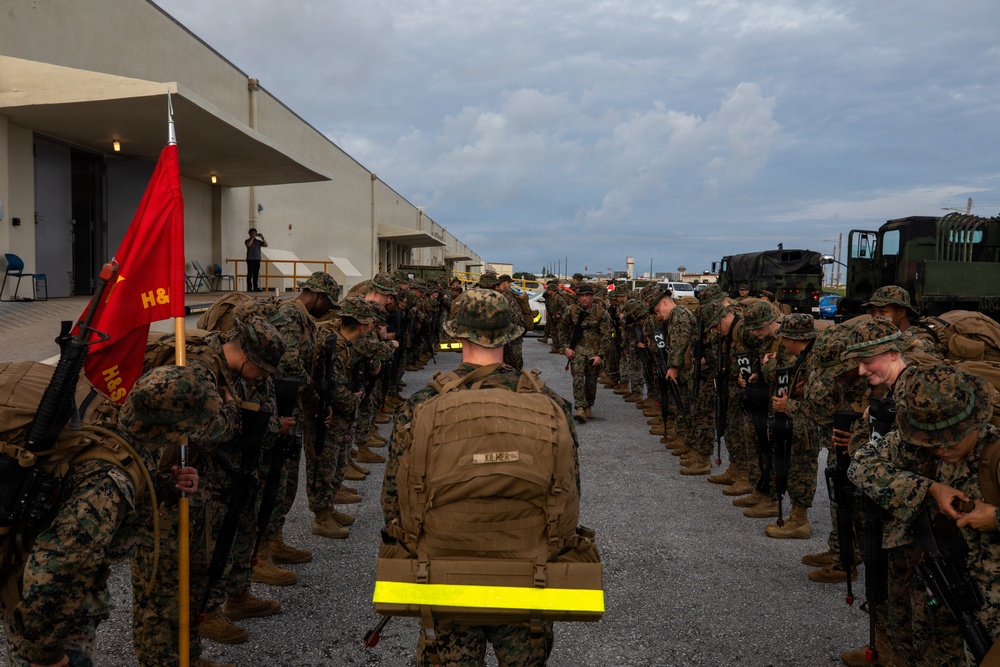 CLR-35 H&amp;S Company conducts 5K Hike