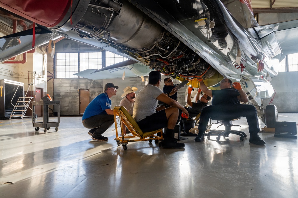 T-7A Red Hawk engine training