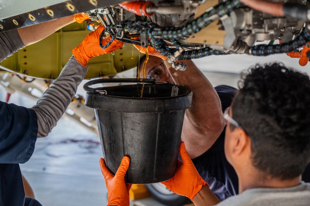 T-7A Red Hawk engine training