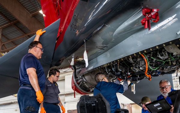 T-7A Red Hawk engine training