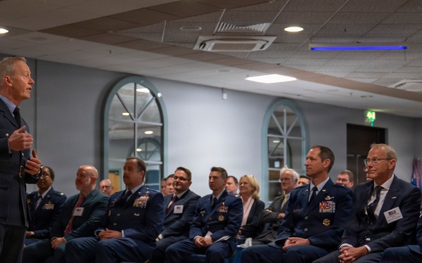48 FW strengthens community partnerships through Honorary Commander Program