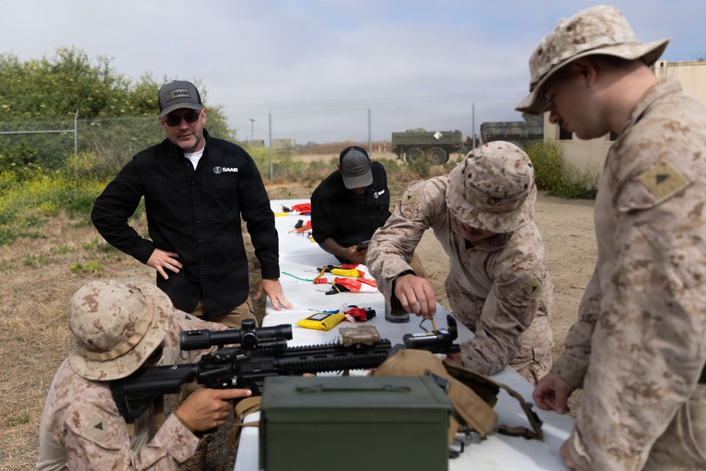Marines with V2/5 conduct EOTG Vertical Assault Raid Course