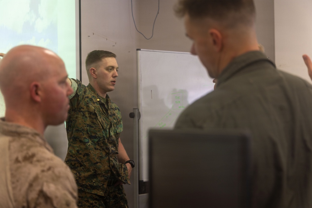 Marines with V2/5 conduct EOTG Vertical Assault Raid Course