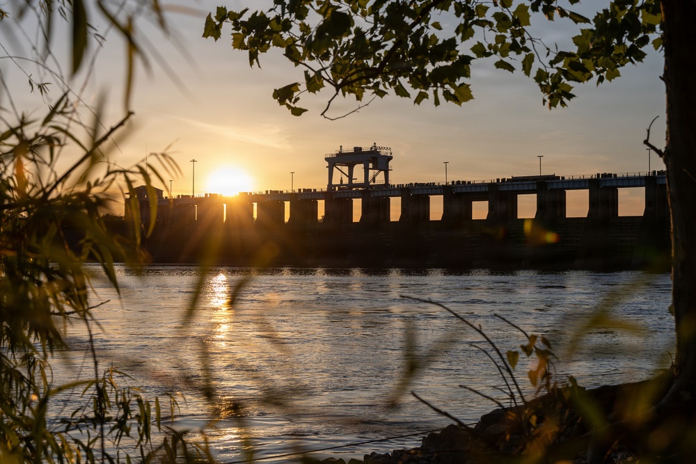 Jim Woodruff Dam and Lock supports navigation and flood risk reduction along the Apalachicola-Chattahoochee-Flint River Basin