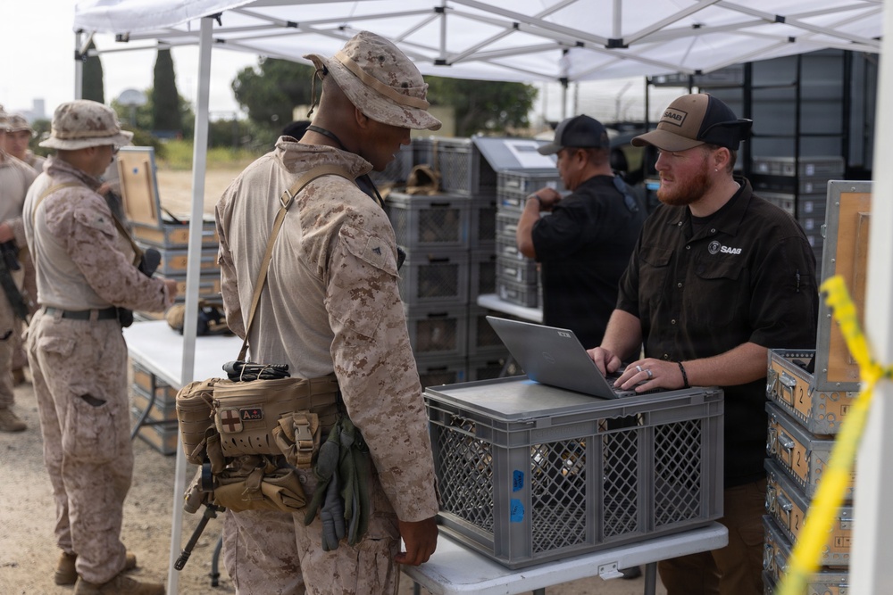 Marines with V2/5 conduct EOTG Vertical Assault Raid Course