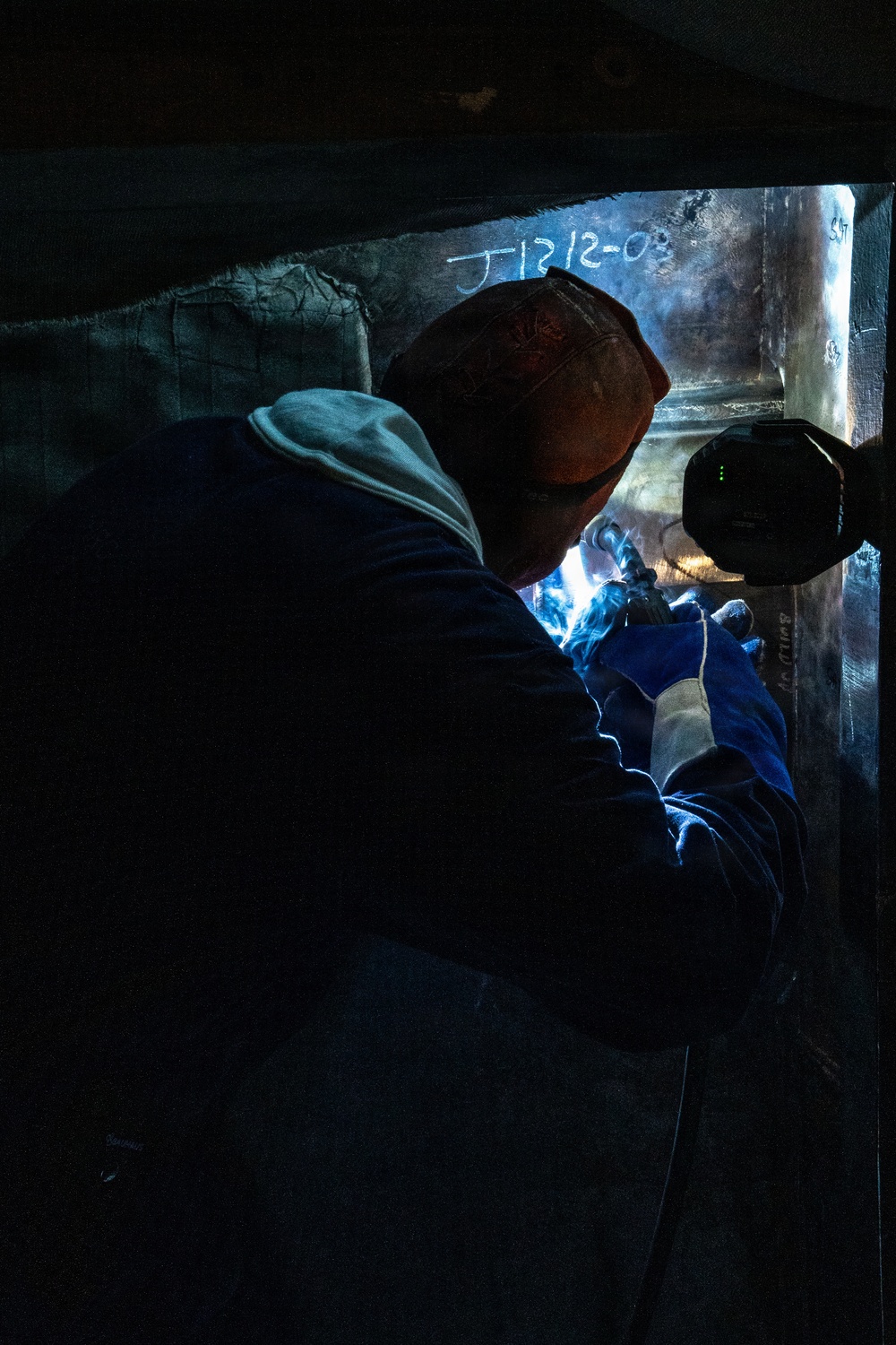 USS Kentucky (SSVN 737) undergoes hull welding at Naval Base Kitsap-Bangor