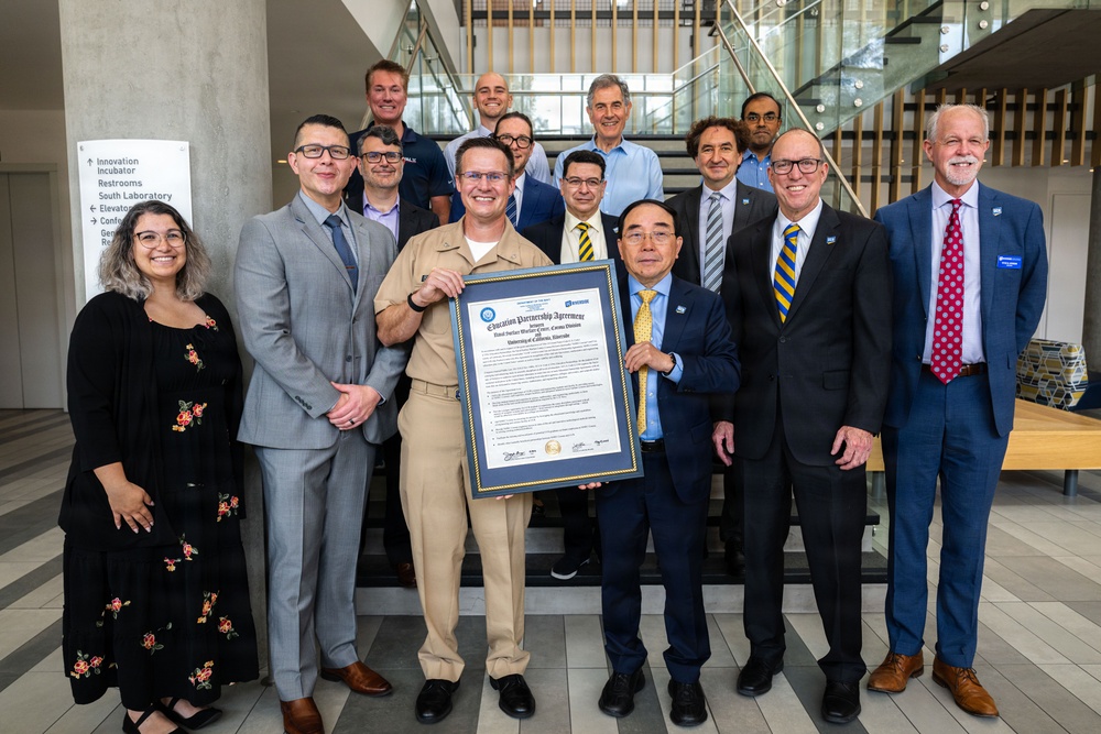 NSWC Corona signs Education Partnership Agreement with University of California Riverside