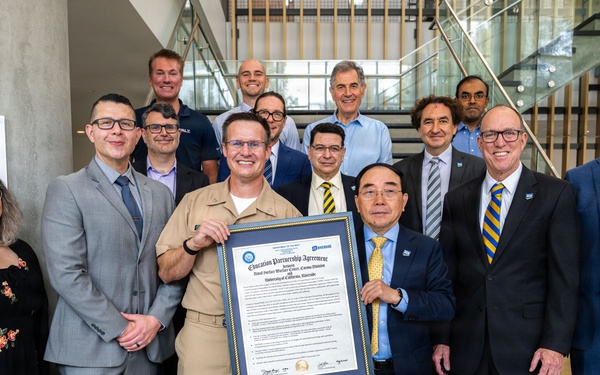 NSWC Corona signs Education Partnership Agreement with University of California Riverside