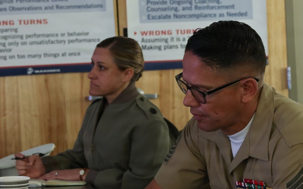 SMMC Visits 8th Marine Corps District