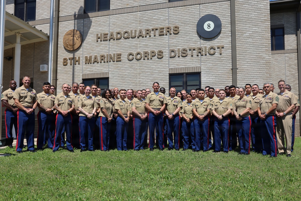 SMMC Visits 8th Marine Corps District